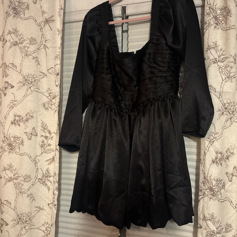 Abercrombie black long sleeve satin dress